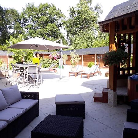 Le Jardin Des Roses Bed & Breakfast Gerponville Bagian luar foto