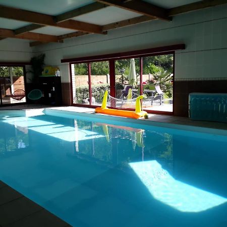 Le Jardin Des Roses Bed & Breakfast Gerponville Bagian luar foto