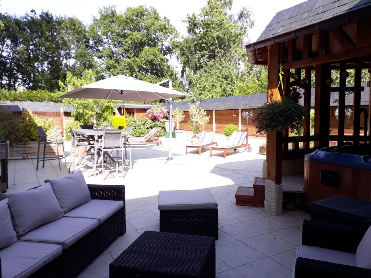 Le Jardin Des Roses Bed & Breakfast Gerponville Bagian luar foto