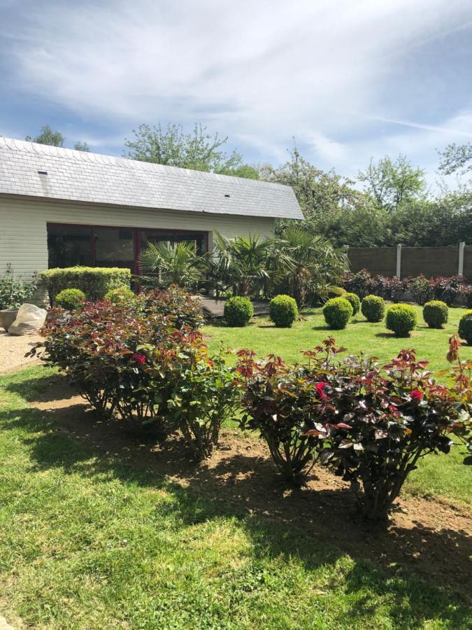 Le Jardin Des Roses Bed & Breakfast Gerponville Bagian luar foto